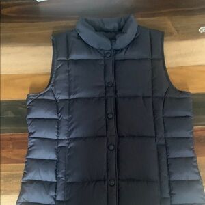 Lands End Goose Down Navy Puffer Vest Kids 13-14 Years.